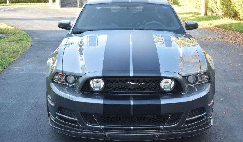 
								2013 Ford Mustang GT Premium full									