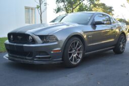 
										2013 Ford Mustang GT Premium full									