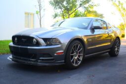 
										2013 Ford Mustang GT Premium full									