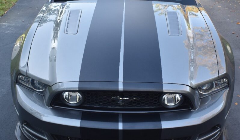 
								2013 Ford Mustang GT Premium full									