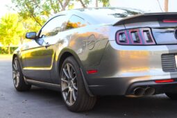 
										2013 Ford Mustang GT Premium full									