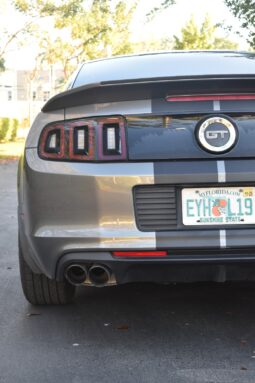 
										2013 Ford Mustang GT Premium full									