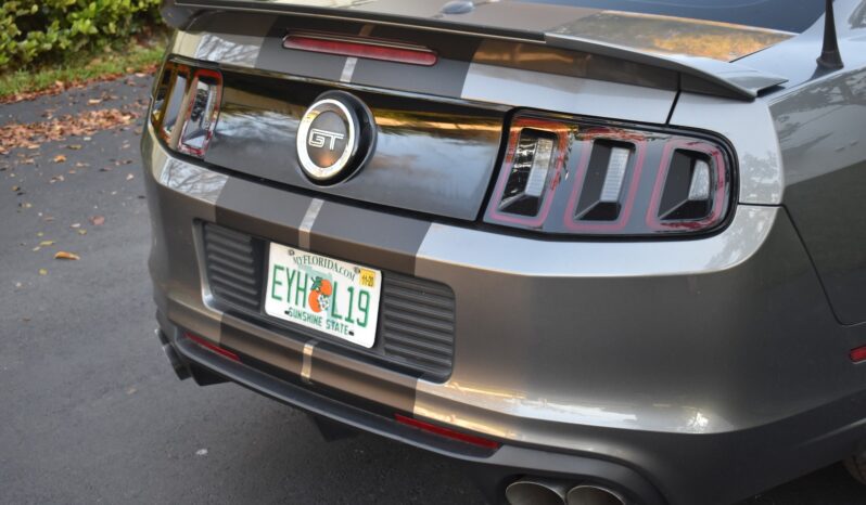 
								2013 Ford Mustang GT Premium full									