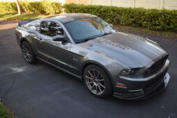 
										2013 Ford Mustang GT Premium full									