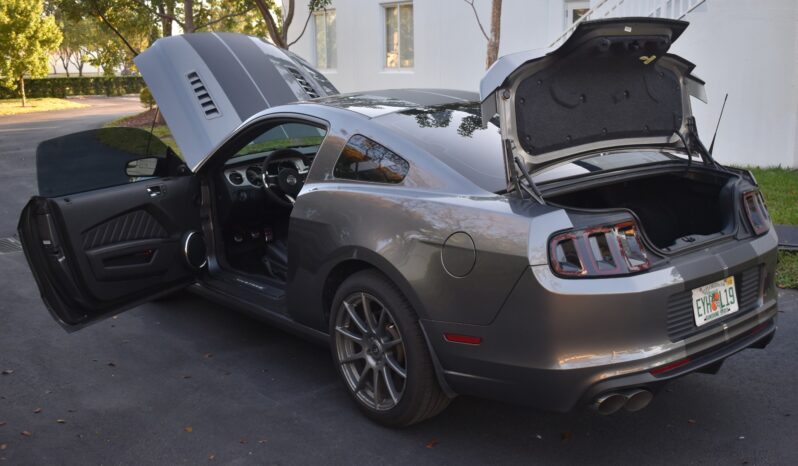 
								2013 Ford Mustang GT Premium full									