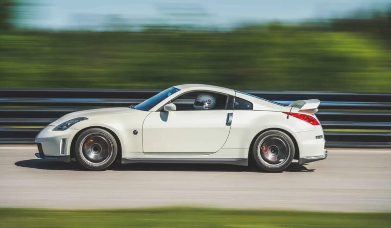 
								2008 NIssan 350z Nismo full									