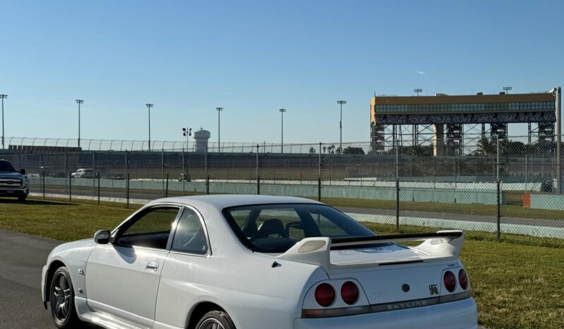 
								1993 NIssan Skyline R33 GTR MCP full									